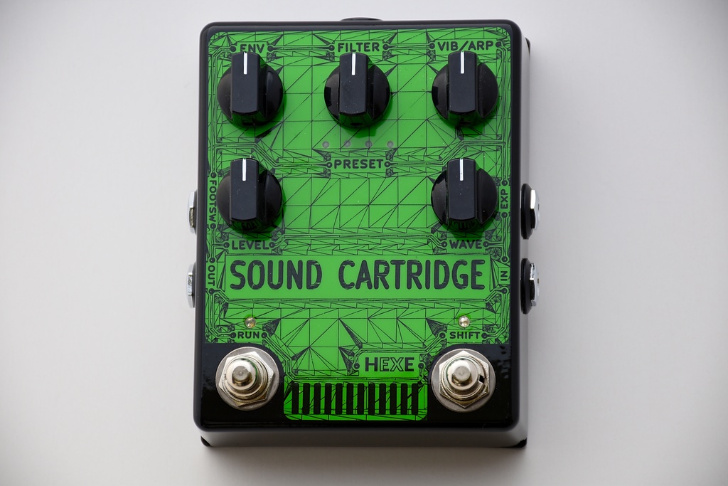 Dedicated guitar chip tune pedal Sound Cartridge